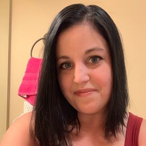 Meet your Posher, Lindsey